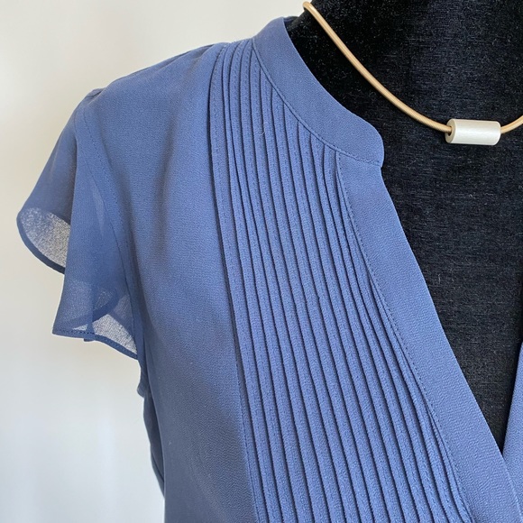 Forever 21 navy blouse/top - Picture 2 of 4